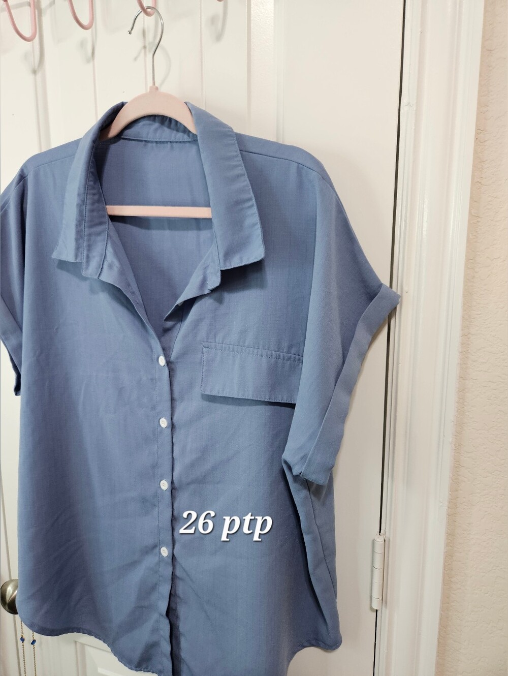 Light Blue Women's Button-Up Shirt - Short Sleeve
